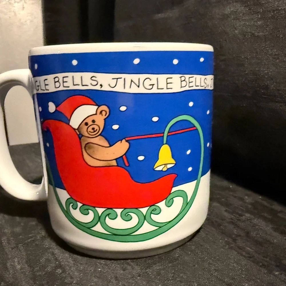 Vintage grant Howard Musical Singing Christmas Mug Santa Sleigh Holiday Cup
